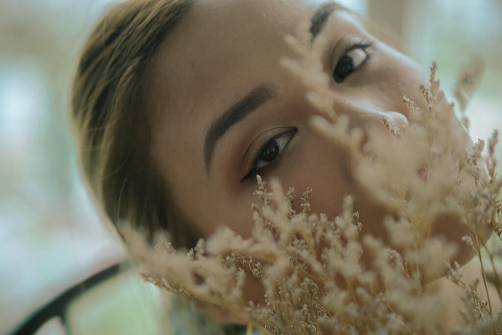 brwi permanentne po odpadnięciu strupków