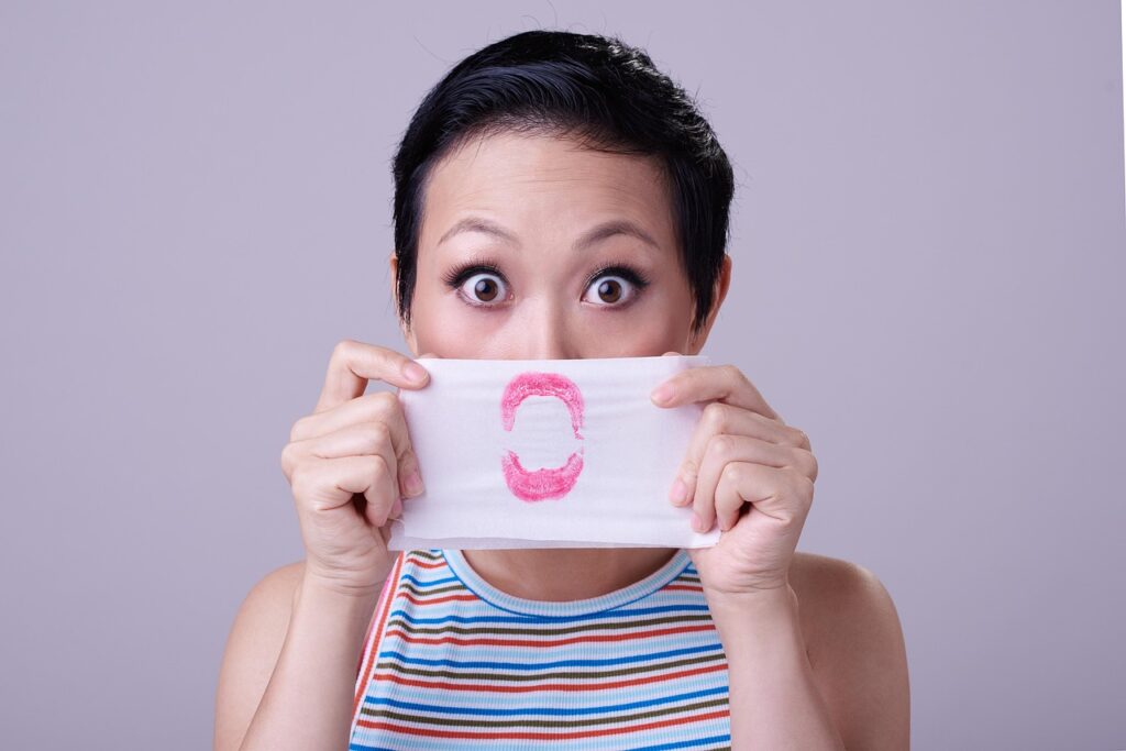 Nieudany makijaż permanentny ust – co robić, jak naprawić i uniknąć błędów? nieudany makijaż permanentny ust