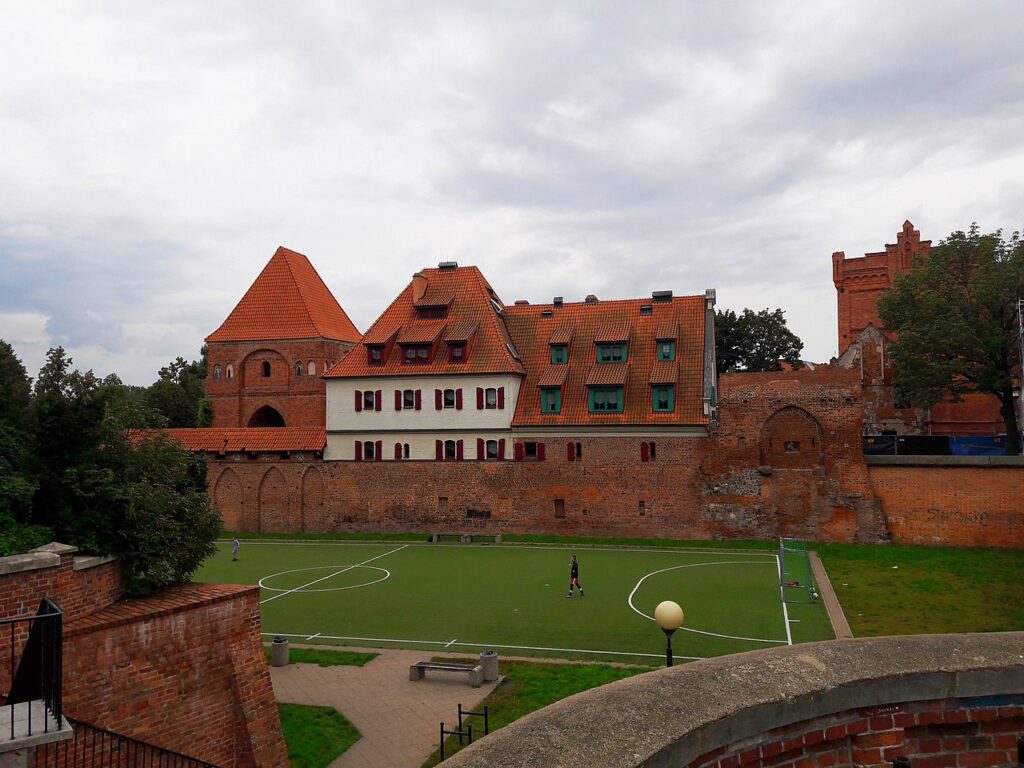 Biuro rachunkowe Toruń – jak wybrać najlepsze i na co zwrócić uwagę biuro rachunkowe toruń