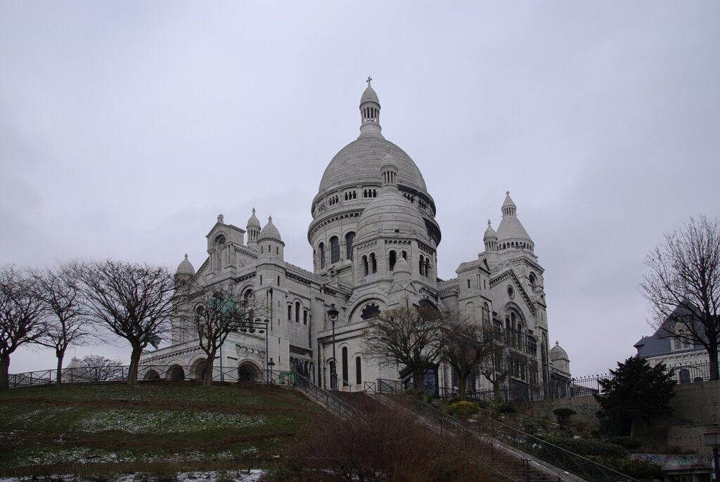 bazylika sacre coeur ciekawostki
