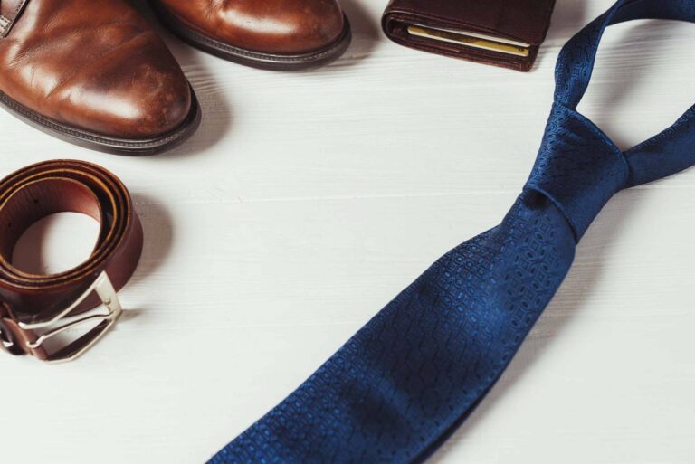 Dodatki na ślub dla pana młodego i gości – klasyka, która robi wrażenie