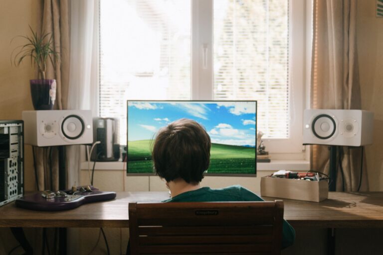 System service exception – przyczyny błędu, diagnostyka i sposoby naprawy w Windows